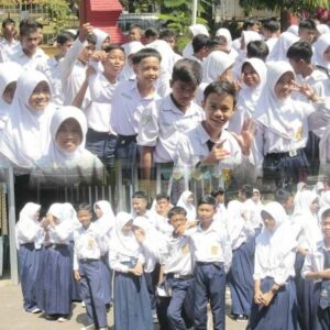 BNN Kota Cirebon Gelar Sosialisasi P4GN di SMP Negeri 14 Cirebon