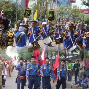 BNN Kota Cirebon Turut Serta dalam Kegiatan Kirab Merah Putih dan Silaturahmi Kebangsaan