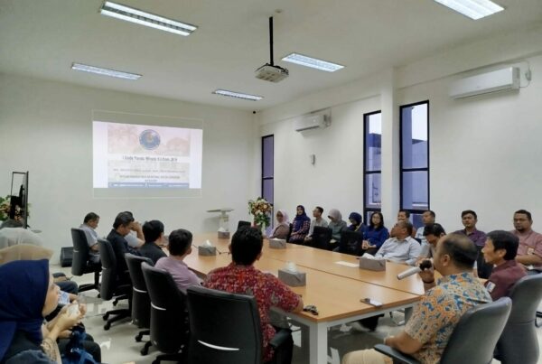 Sosialisasi P4GN dan Tes Urine kepada Pegawai di Lingkungan Kantor Pelayanan Pajak Pratama Cirebon Dua